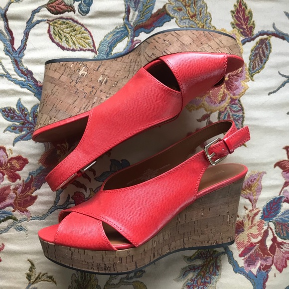 Nine West Shoes - Nine West persimmons red-orange wedges